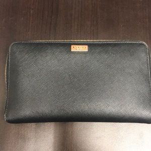 Kate spade large travel wallet